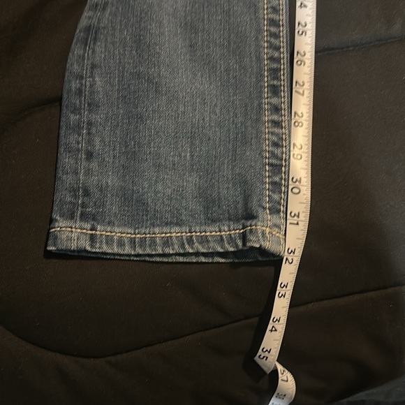 Miss Me Jean’s - Picture 7 of 8